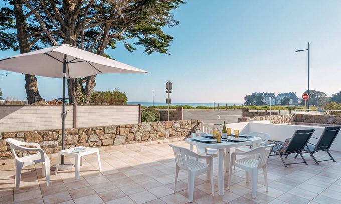 La Trinite-sur-Mer Apartment | 3-room apartment in La Trinité/Mer with sea view terrace