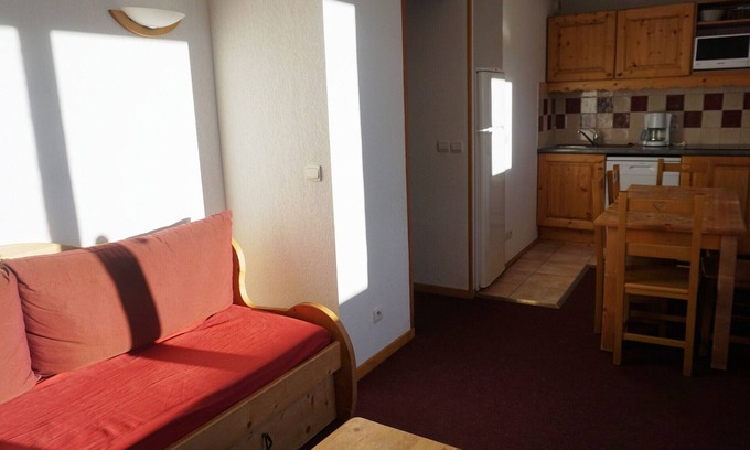Orcieres-Merlette Apartment | 3-room apartment for 6 people in Orcières with parking and WiFi