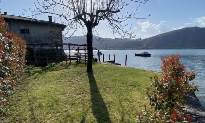 Orta San Giulio Apartment | 3-room apartment only 100 m from the lake and private beach