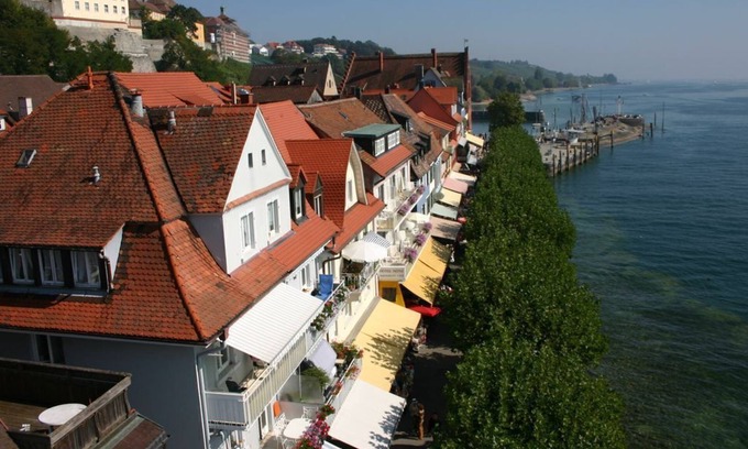 Meersburg Apartment | 3-room apartment directly on the lake promenade