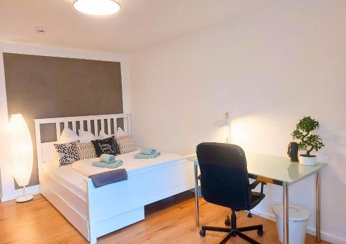 Soflingen Apartment | 3 Schlafzimmer I Balkon I Tischkicker für 5 Personen nahe Uni & City Center