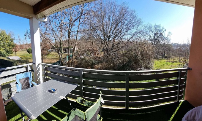 Etauliers Apartment | 3-star gîte rental comfortable 1-bedroom furnished apartment