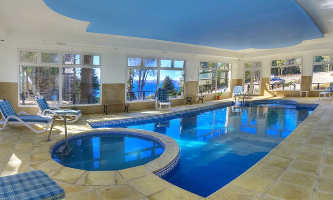 San Carlos de Bariloche Hotel | 3 Units - Perfect Spot for Remote Work w/Lake Views Near Civic Center Bariloche