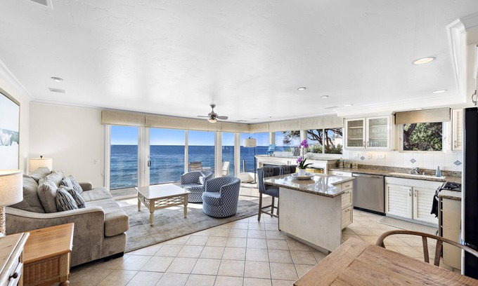 Laguna Beach Villa | 3 Unobstructed ocean view direct beach access! Oceanfront Villa with a Spectacular View (C)