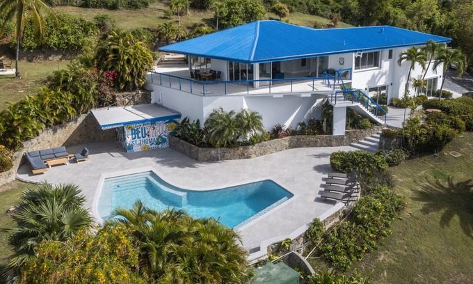 Estate Kings Quarter House | 3 Villas,One Price/Sleeps 16/Steam Room/Private Pool/Close to everything Gated