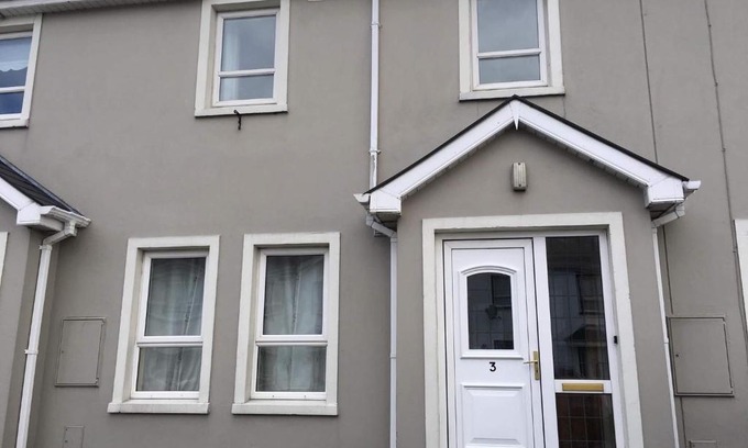 Falcarragh House | 3 waves of Tory donegal