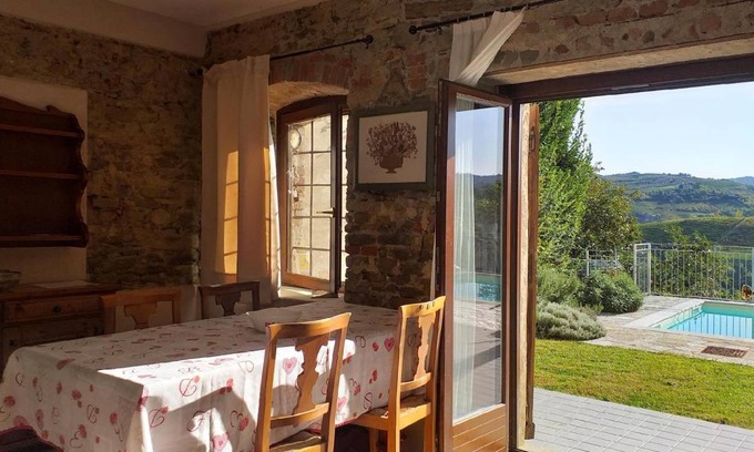 Serralunga d'Alba Apartment | 30 m² Apartment ∙ 2 guests