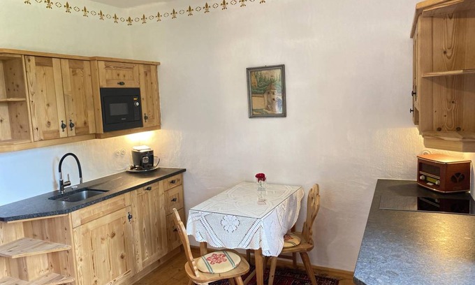 Michaelerberg Apartment | 30 m² Apartment ∙ 1 bedroom ∙ 3 guests