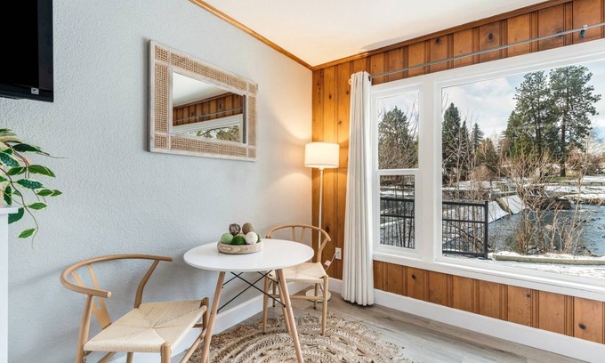 Bend Cottage | 30 m² Cabin ∙ 1 bedroom ∙ 2 guests