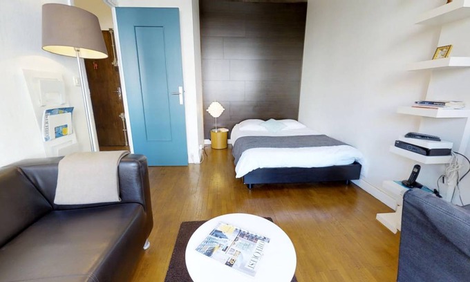 Jules Ferry - Recamier Apartment | 30 m² Apartment ∙ 2 guests