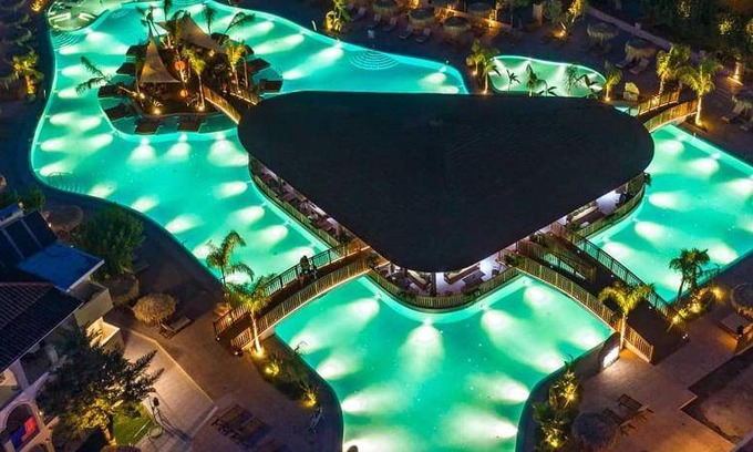 Alikanas Hotel | 30 m² Hotel ∙ 2 bedrooms ∙ 127 guests