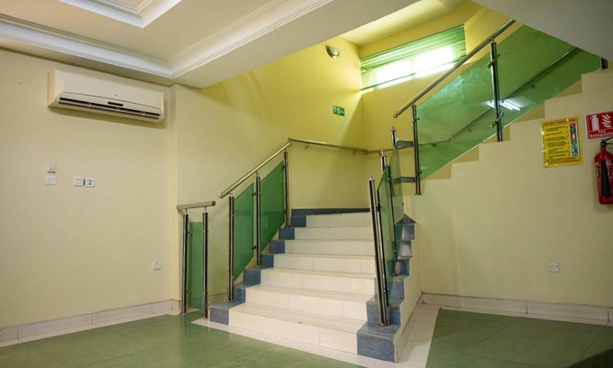 Cantonments Hotel | 30 m² Hotel ∙ 4 guests
