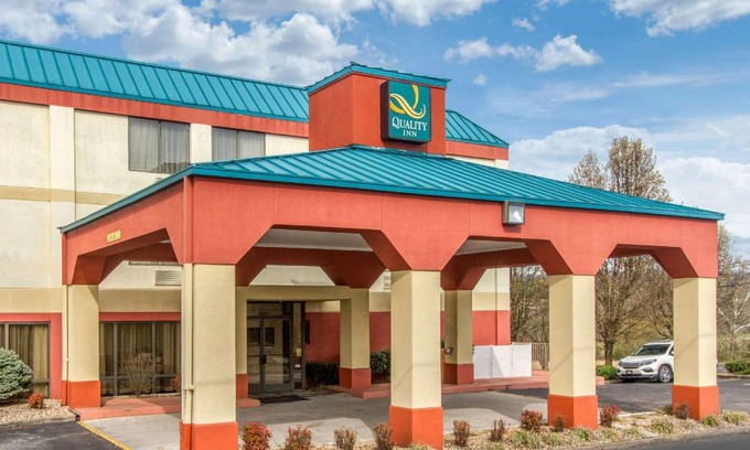 Mohawk Hotel | 30 m² Hotel ∙ 4 guests