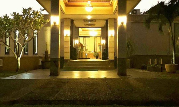 Pelabuhan Ratu Hotel | 30 m² Hotel ∙ 6 guests