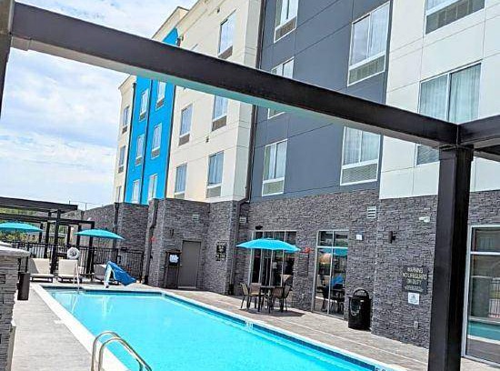 Jenks Hotel | 30 m² Hotel ∙ 8 guests