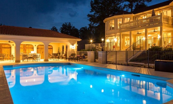 Lake Oconee House | 30% off, until 2026, Elevator, Lake Front, Pool, Pontoon, Theater, Fire Pit, WOW