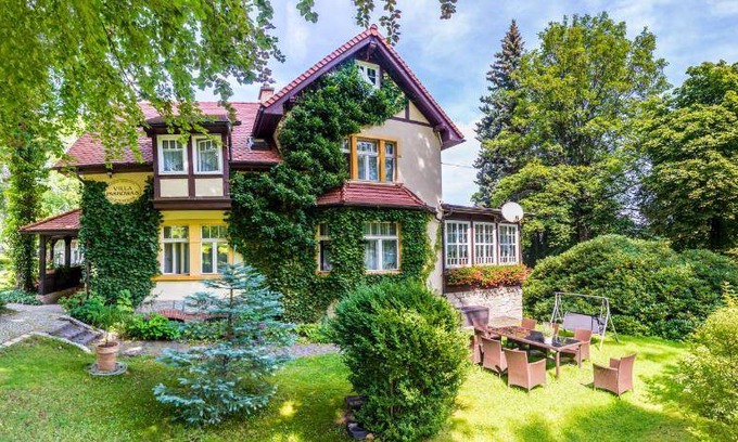 Swieradow-Zdroj Bed & Breakfast | 300 m² Bed and breakfast ∙ 6 bedrooms ∙ 15 guests