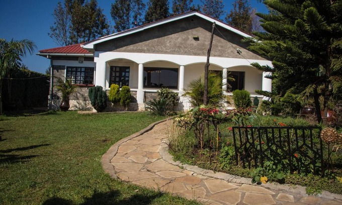 Nakuru House | 300 m² House ∙ 2 bedrooms ∙ 2 guests