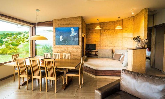 Duncan House | 300 m² House ∙ 4 bedrooms ∙ 7 guests