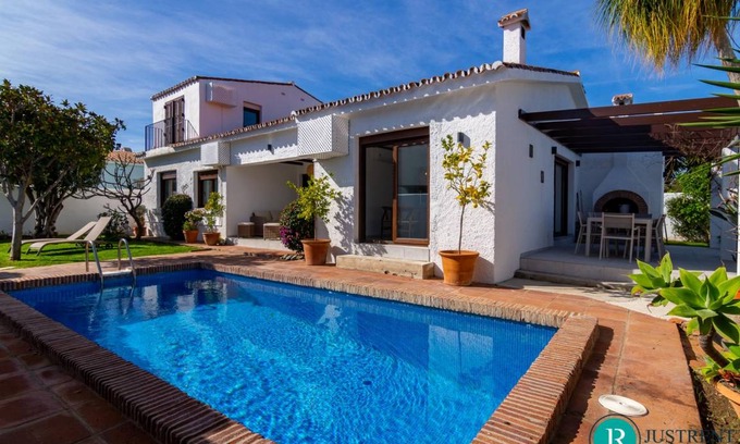 San Pedro de Alcantara House | 300 m² House ∙ 4 bedrooms ∙ 8 guests