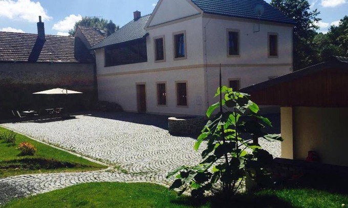 Horovicky Villa | 300 m² Villa ∙ 2 bedrooms ∙ 10 guests