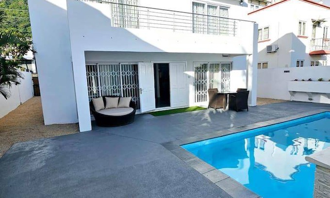 La Preneuse Villa | 300 m² Villa ∙ 4 bedrooms ∙ 10 guests