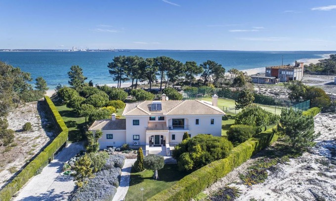 Carvalhal Villa | 300 m² Villa ∙ 5 bedrooms ∙ 11 guests