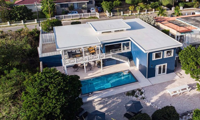 Marie Pampoen Villa | 300 m² Villa ∙ 4 bedrooms ∙ 6 guests