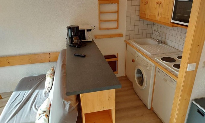 Arc-1800 Apartment | 300m from ski slopes, 4th floor, view valley, tv, ski locker, 65m², Les Arcs