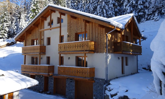Valfrejus Apartment | 300m from the slopes apartment for 8 people in Valfréjus (Savoie)