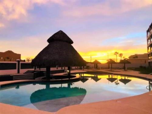 Las Conchas House | 301 B Linda Vista Tranquil Sunset Vistas