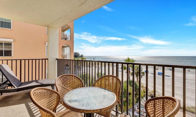 Madeira Beach House | 301 Sandy Shores Condos