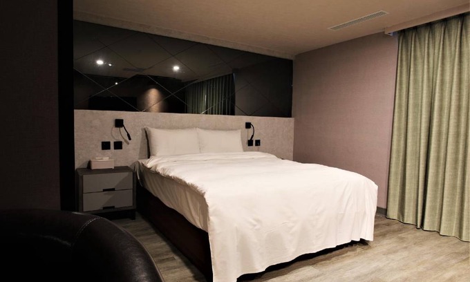 Datong House | 3030 m² Motel ∙ 4 guests