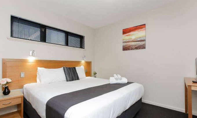 Ascot Apartment | 308 Modern Aparment clost to River, City and Airport