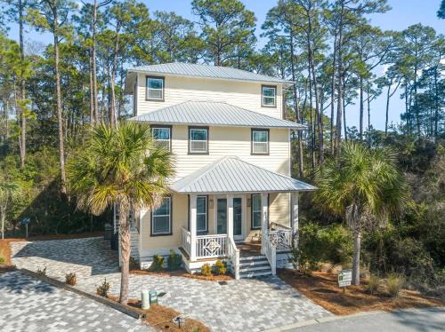 Treetop Apartment | 30A Beach House - Joy of Life at Treetops by Panhandle Getaways