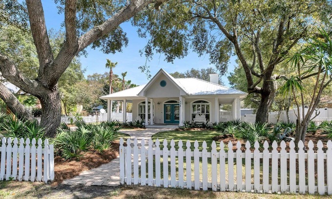 Seacrest House | 30A Home, 3 min. walk to Neighborhood Beach Access