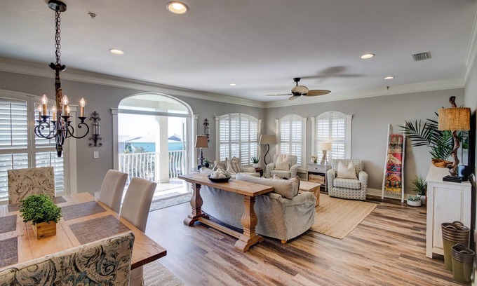 Seagrove Beach Condo | 30A Seagrove Private Beach Access - 3 Bd 3 Ba Gulf View Near Seaside & Greenway!