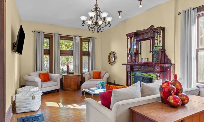 Lafayette Square House | 311 m² House ∙ 5 bedrooms ∙ 10 guests
