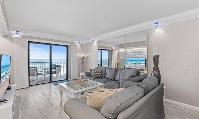 New Smyrna Beach Condo | 317 - Fantastic 3 BR Oceanfront Corner