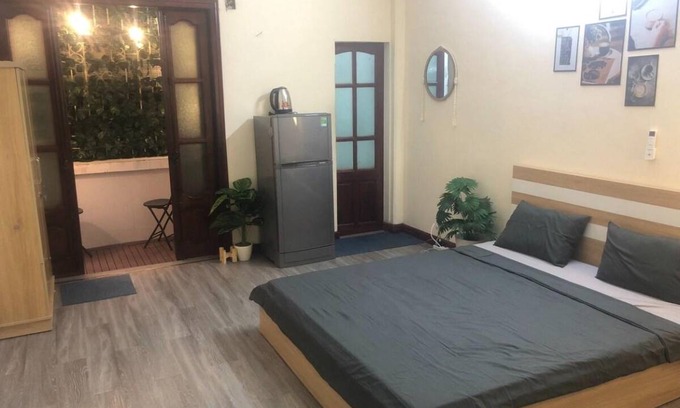 Hang Trong House | 32 m² House ∙ 1 bedroom ∙ 2 guests