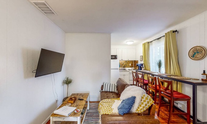 Bloomington House | 32 m² Maisonette ∙ 1 bedroom ∙ 2 guests