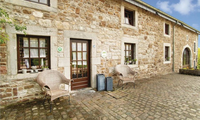Weris House | 320 m² House ∙ 6 bedrooms ∙ 17 guests