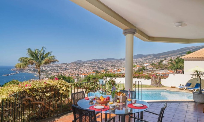 Sao Goncalo Villa | 320 m² Villa ∙ 4 bedrooms ∙ 8 guests