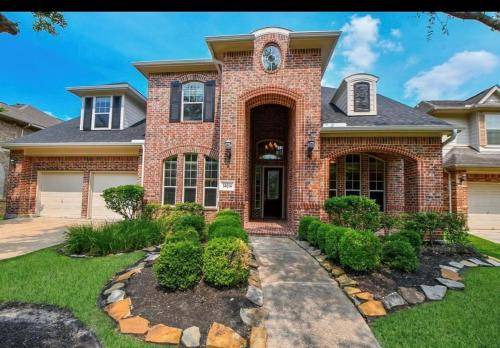 Cypress House | 321 m² House ∙ 5 bedrooms ∙ 13 guests