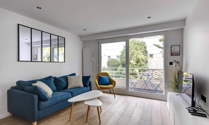 Suresnes Apartment | 322 Suite Fes - Superb apartment