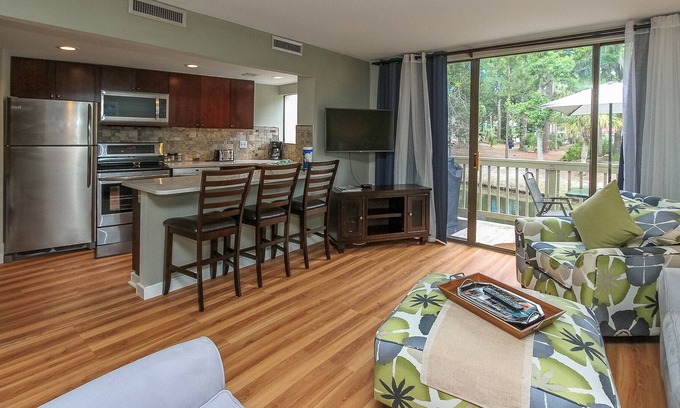 Hilton Head Island Villa | 3252 Seascape - GREAT BUDGET-FRIENDLY VILLA! NEAR BEACH, POOLS & COLIGNY!