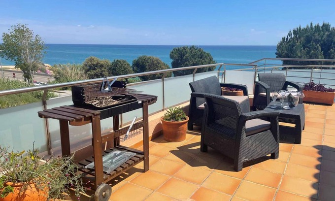 Sant Pol De Mar House | 329 m² House ∙ 5 bedrooms ∙ 10 guests