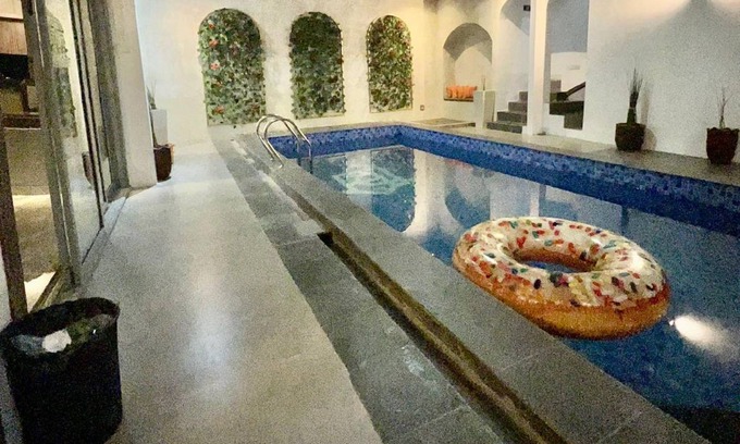 Setiabudi Villa | 329 m² Villa ∙ 10 bedrooms ∙ 20 guests