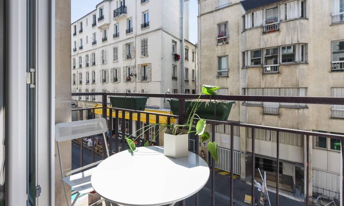 Hopital Saint-Louis Apartment | 33 m² Apartment ∙ 1 bedroom ∙ 2 guests