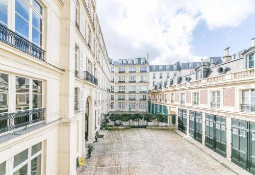 Quartier de la Monnaie Apartment | 33 m² Apartment ∙ 2 bedrooms ∙ 4 guests